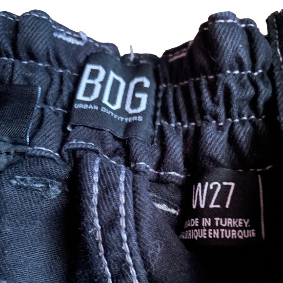 Urban Outiftters BDG black relaxed skate jean cargo pants, size W27 - Picture 2 of 3